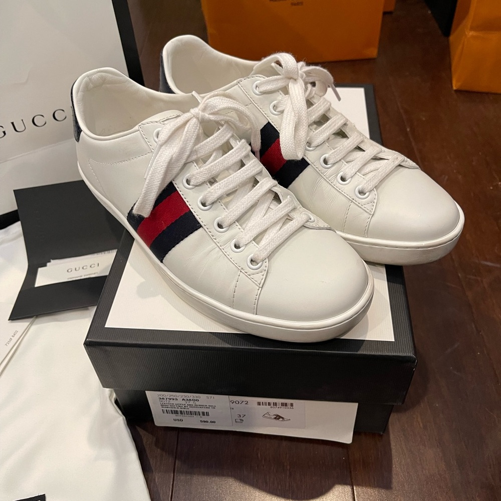 ❌SOLD❌Gucci Ace Leather Sneaker - Picture 5 of 7